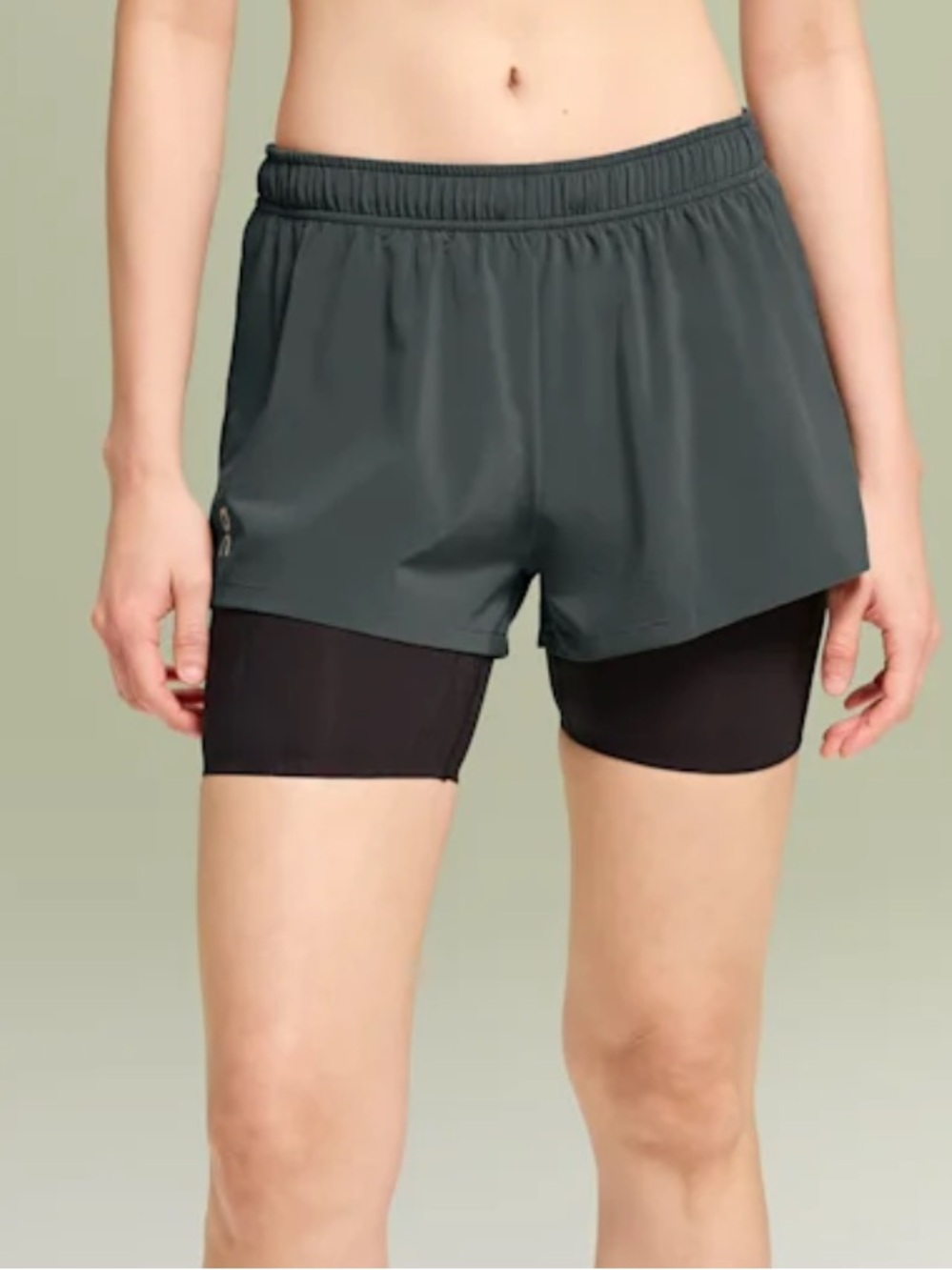 On Running Women's Pace Shorts Lead and Black